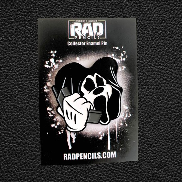 Mouse Ghost Horror Disney Halloween Scream Movie Enamel Pin Retro Goth - Picture 1 of 5